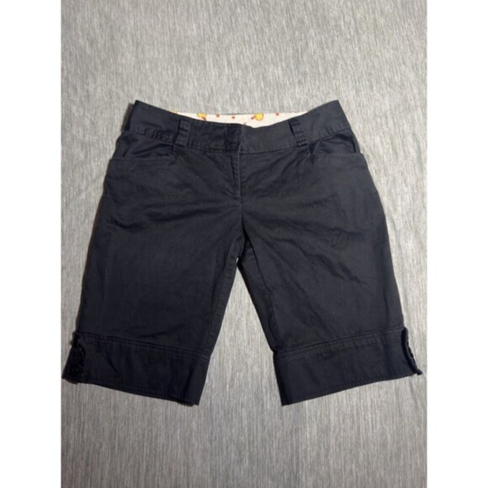 Stylish Bermuda Shorts in Black Size M EUC